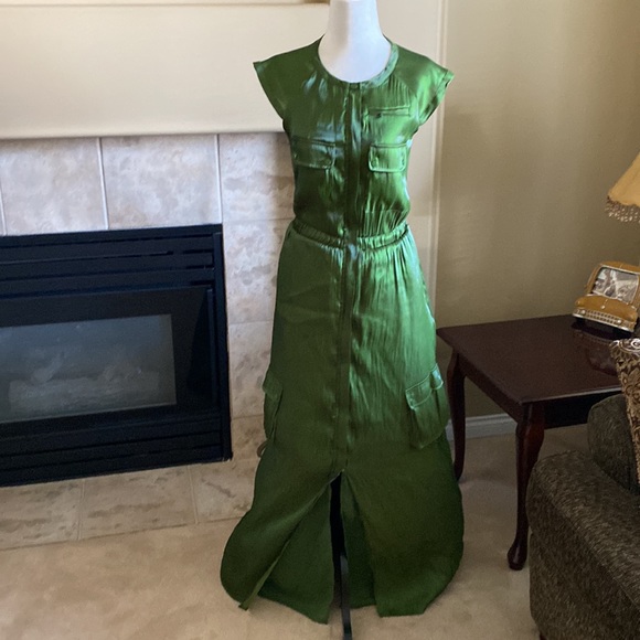 Guess Cargo Maxi Dress - Picture 2 of 9